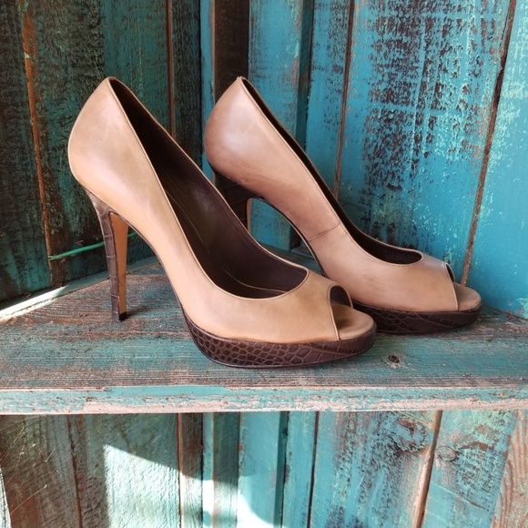 Cole Hann Tan Platform Heels - Picture 2 of 7